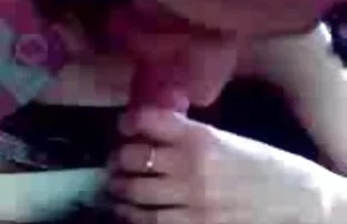 XXX Dryuknuli આ pullets pussy માં બેડ પર લિટલ બહેન