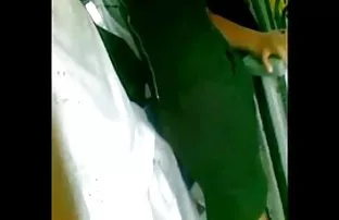 XXX બે મીઠી રશિયન બચ્ચાઓ એક વ્યક્તિ ફ્રાઈસ