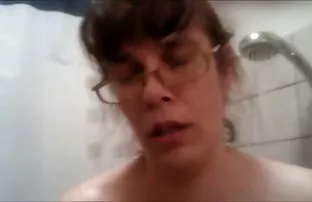 XXX કૂતરી સુંદર છોકરી ના અંત: વસ્ત્ર Masturbates