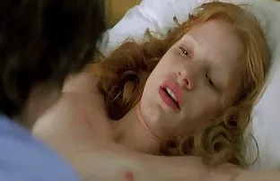 XXX બધા છિદ્રો દ્વારા fucked રશિયન યુવાન ત્વચા