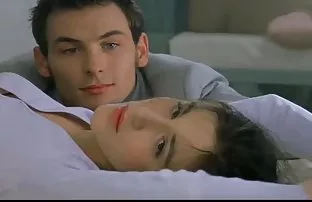 XXX જાડો મોટો કકડો licks ભોસ ચુત તેના ચિક અને cums