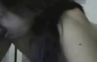 XXX નગ્ન છોકરી Fucks સાથે પોતાની જાતને એક ચિત્તો નકલી લોડો