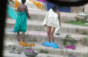 XXX સુંદર સોનેરી Fucks અવિચારી ઘોડેસવાર
