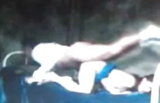 XXX Flirty isarno પર કૂદકા હાર્ડ boner
